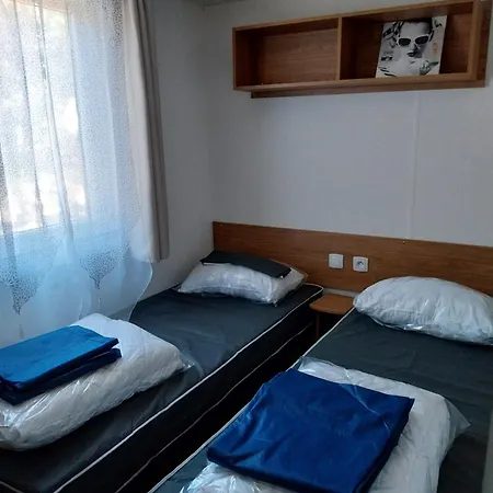 Mobil Emplacement 38a Campsite